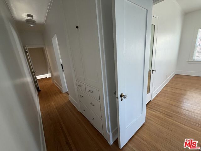 1504 S Bronson Avenue, Los Angeles, CA 90019