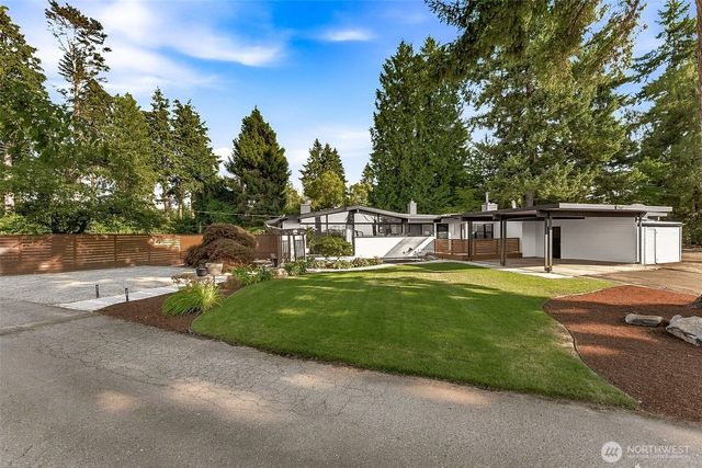 25657 Marine View Drive S, Des Moines, WA 98198