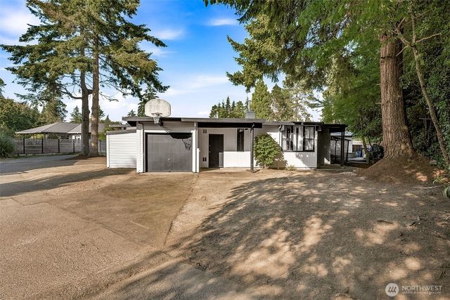 25657 Marine View Drive S, Des Moines, WA 98198