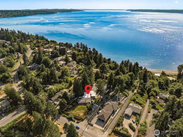 25657 Marine View Drive S, Des Moines, WA 98198