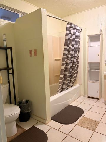 514 Gay St, Lanai City, HI 96763