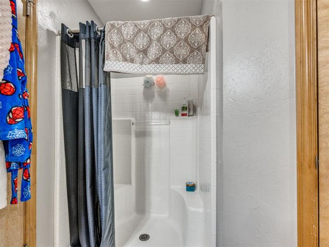 10936 NW 37th Street, Yukon, OK 73099