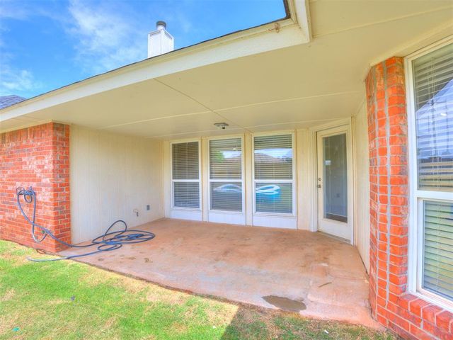 10936 NW 37th Street, Yukon, OK 73099