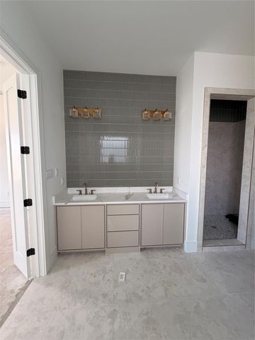 6 Westwind Road, Galveston, TX 77554