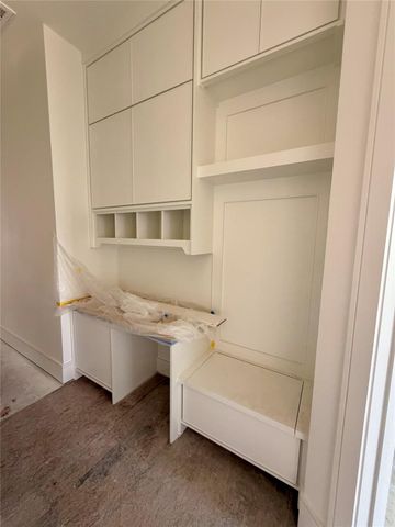 6 Westwind Road, Galveston, TX 77554