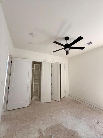 6 Westwind Road, Galveston, TX 77554