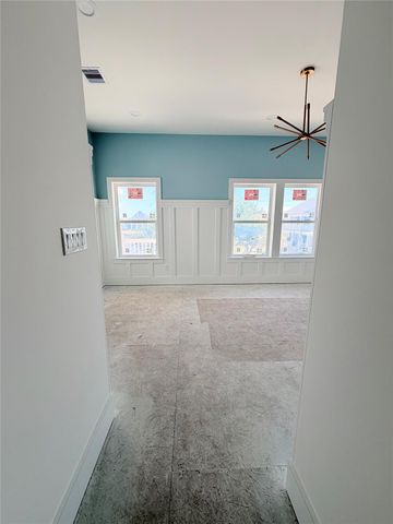 6 Westwind Road, Galveston, TX 77554