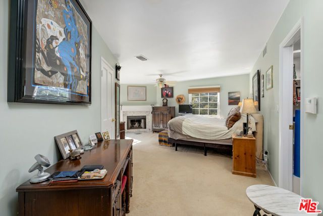3331 Bennett Drive, Los Angeles, CA 90068