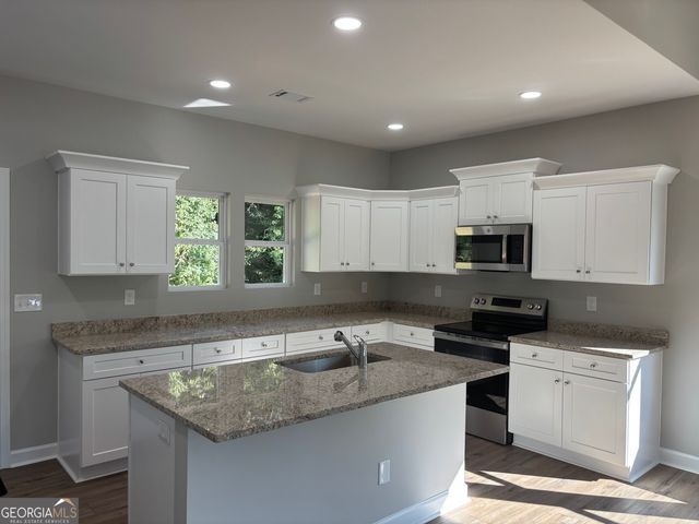 50 OLIVE BRANCH Lane, Dahlonega, GA 30533