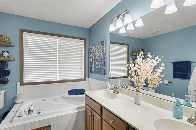 14901 Hillside Trail, Savage, MN 55378