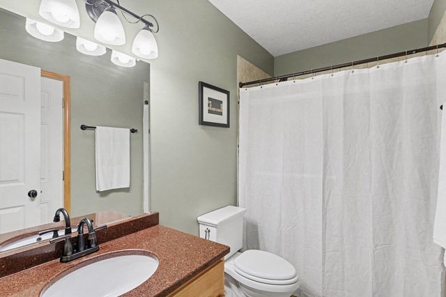 14901 Hillside Trail, Savage, MN 55378
