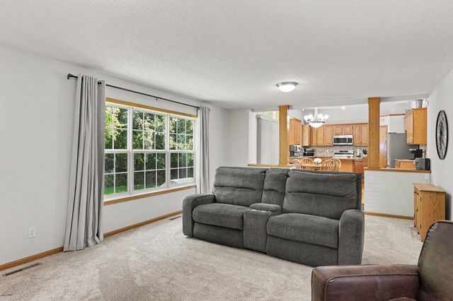 14901 Hillside Trail, Savage, MN 55378
