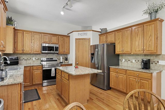 14901 Hillside Trail, Savage, MN 55378
