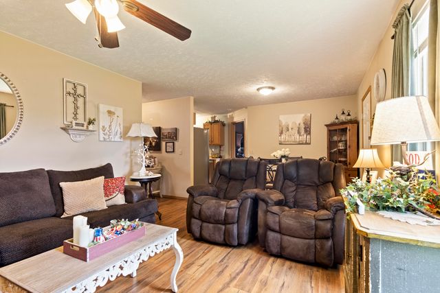 718 S Mahn Avenue, Springfield, MO 65802