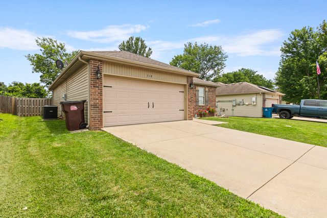 718 S Mahn Avenue, Springfield, MO 65802