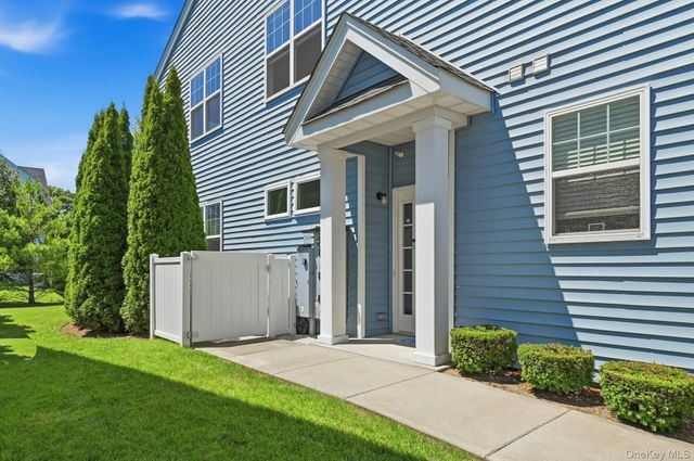 252 Sand Hills Lane, Medford, NY 11763