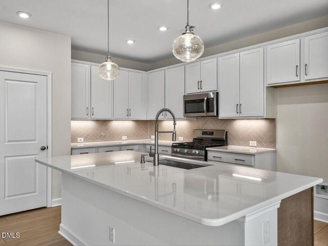 29 Rainbrook Cove, Fuquay Varina, NC 27526