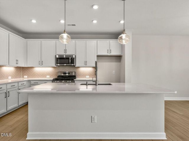 29 Rainbrook Cove, Fuquay Varina, NC 27526