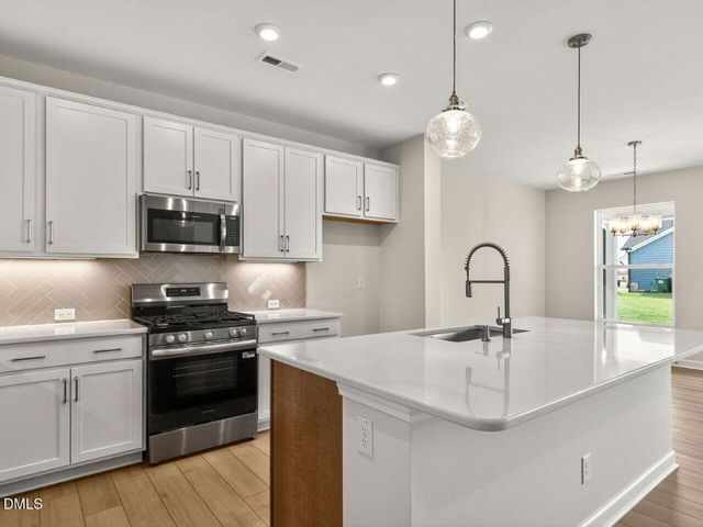 29 Rainbrook Cove, Fuquay Varina, NC 27526