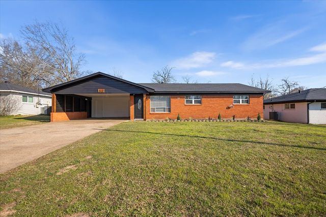 213 Southview Drive, Henderson, TX 75654