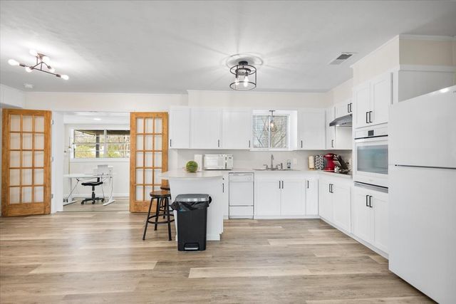 213 Southview Drive, Henderson, TX 75654