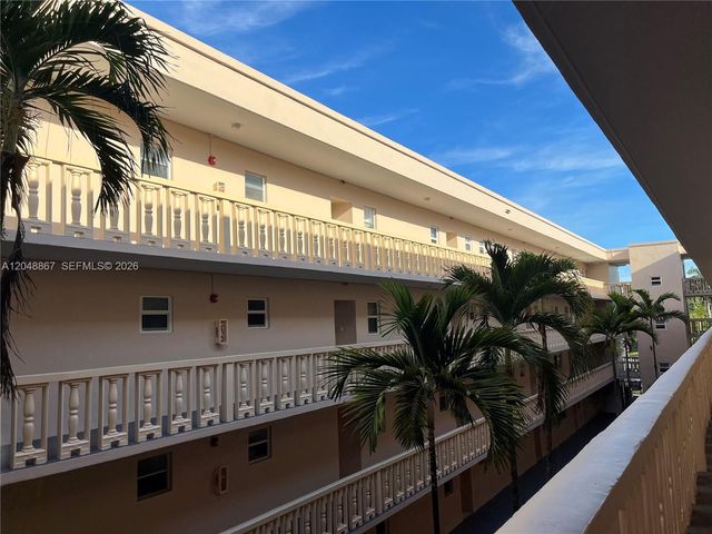 410 SE 2nd Street 408, Hallandale Beach, FL 33009