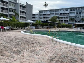 410 SE 2nd Street 408, Hallandale Beach, FL 33009