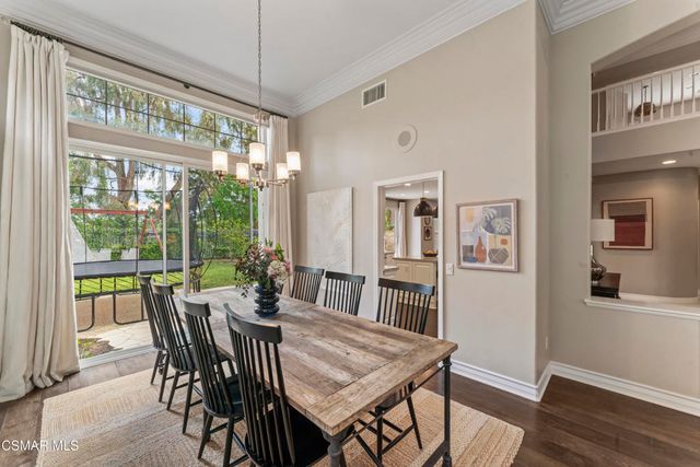 348 Hill Valley Court, Simi Valley, CA 93065