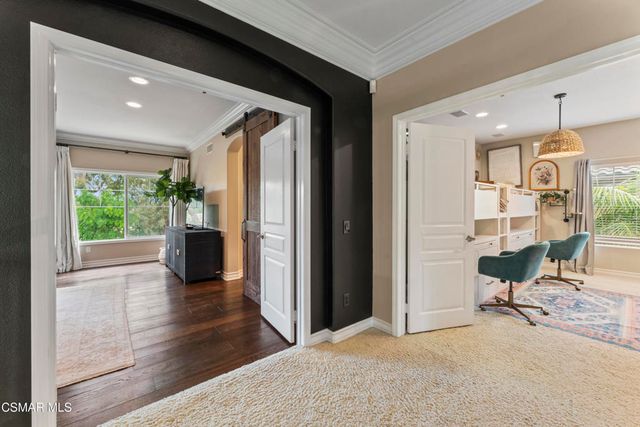 348 Hill Valley Court, Simi Valley, CA 93065