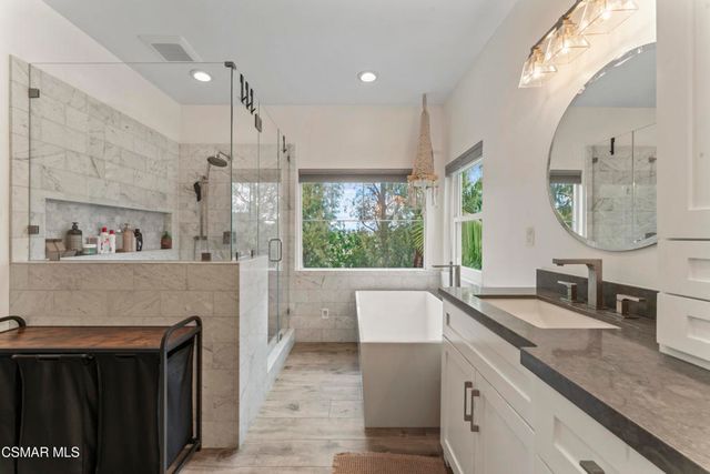 348 Hill Valley Court, Simi Valley, CA 93065