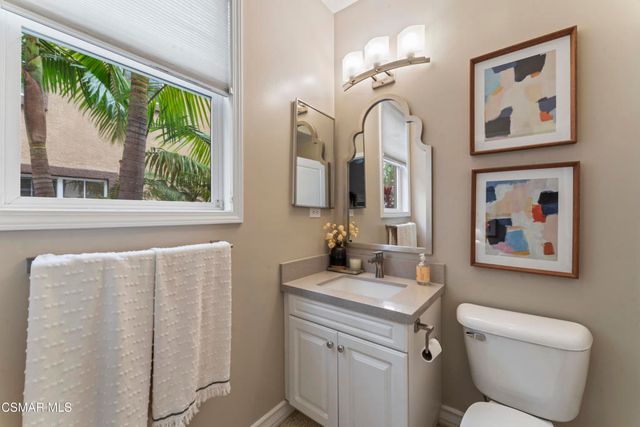 348 Hill Valley Court, Simi Valley, CA 93065