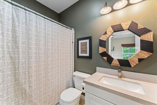 348 Hill Valley Court, Simi Valley, CA 93065