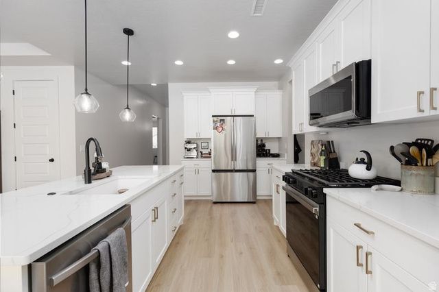 2141 W 320 S, Hurricane, UT 84737