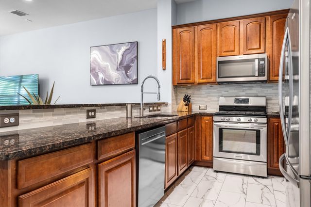 5019 Morris Avenue 22, Addison, TX 75001