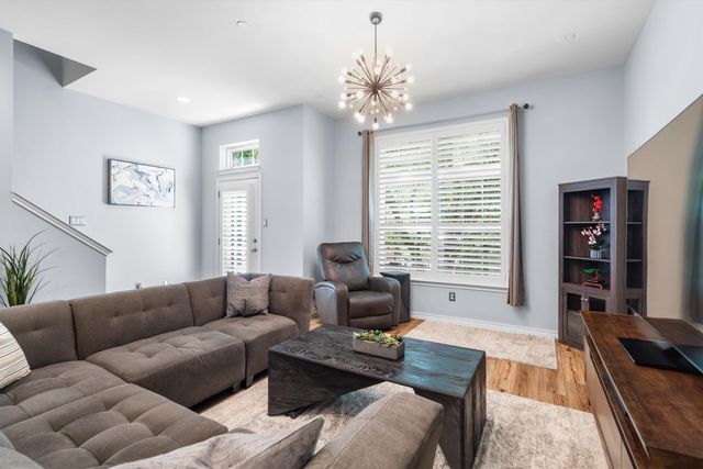 5019 Morris Avenue 22, Addison, TX 75001