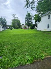 808 S North Street, Washington Court House, OH 43160