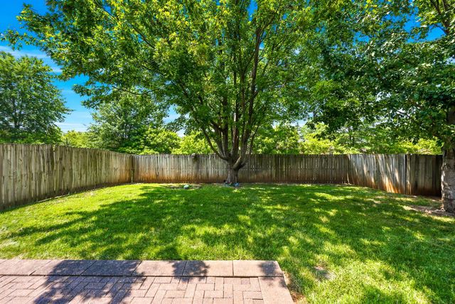3239 S Kickapoo Avenue, Springfield, MO 65804