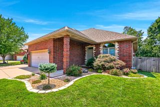 3239 S Kickapoo Avenue, Springfield, MO 65804