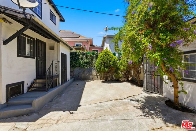 1646 S New Hampshire Avenue, Los Angeles, CA 90006