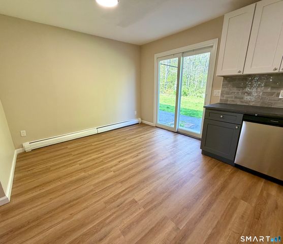 101 Ridge Road 5, Naugatuck, CT 06770
