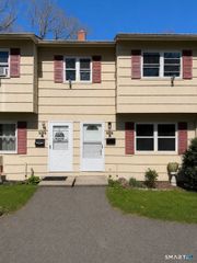 101 Ridge Road 5, Naugatuck, CT 06770