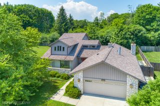 530 Sunnyside Avenue, Gurnee, IL 60031