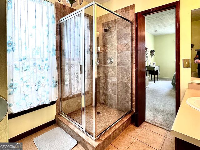 1166 Lakeridge Court, Grayson, GA 30017