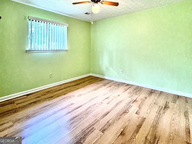 1166 Lakeridge Court, Grayson, GA 30017