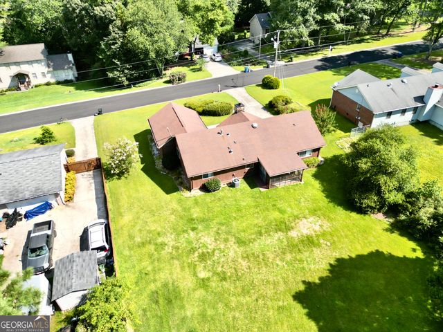 1166 Lakeridge Court, Grayson, GA 30017