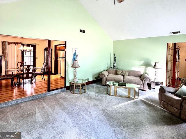 1166 Lakeridge Court, Grayson, GA 30017