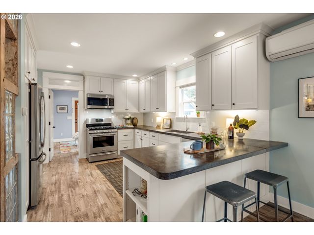 6632 N DELAWARE Ave, Portland, OR 97217