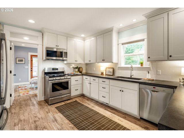 6632 N DELAWARE Ave, Portland, OR 97217