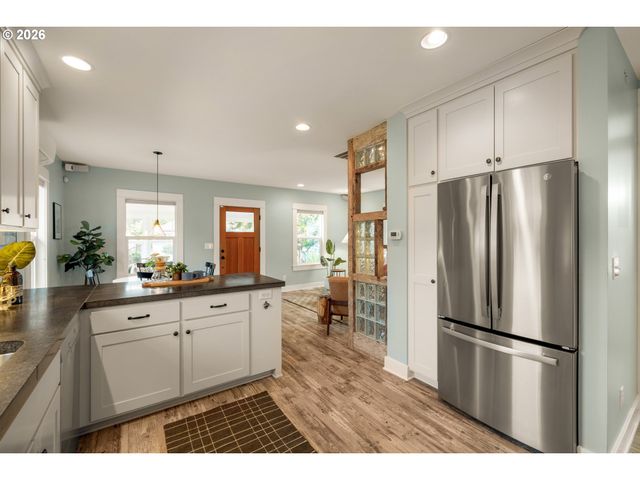 6632 N DELAWARE Ave, Portland, OR 97217
