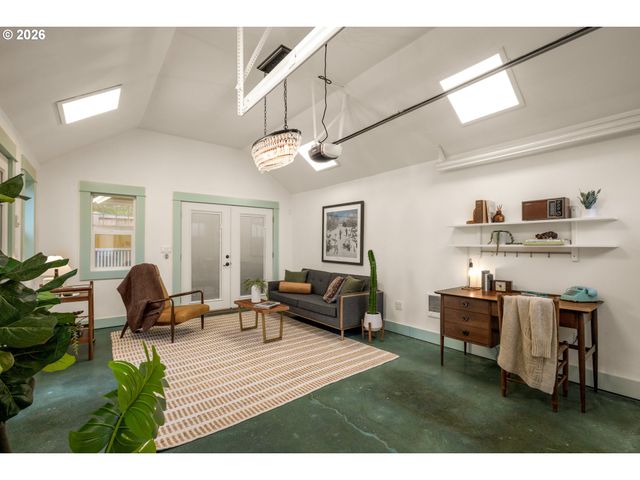 6632 N DELAWARE Ave, Portland, OR 97217